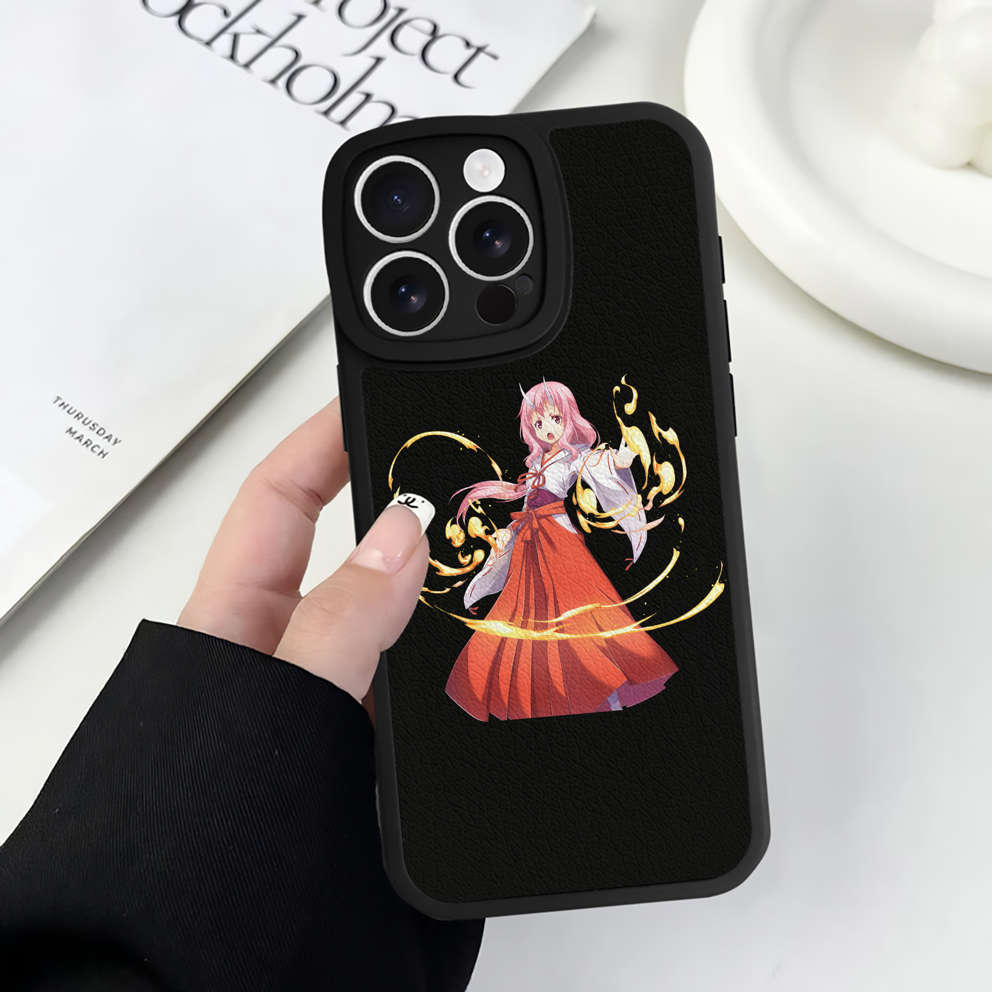（画像用） 転スラ Regarding Reincarnated to Slime 【iPhone 16シリーズ対応】シリコンスマホケース（レザー調） 材質：シリコン